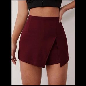 🛍Burgundy skort NWOT